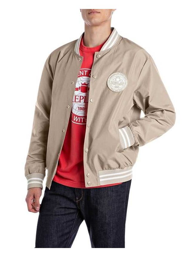 RM8440 {85120}829