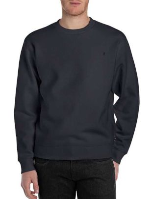 RM3102 {23832}067