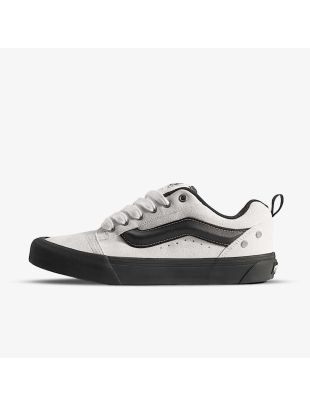 VN000D22WHT
